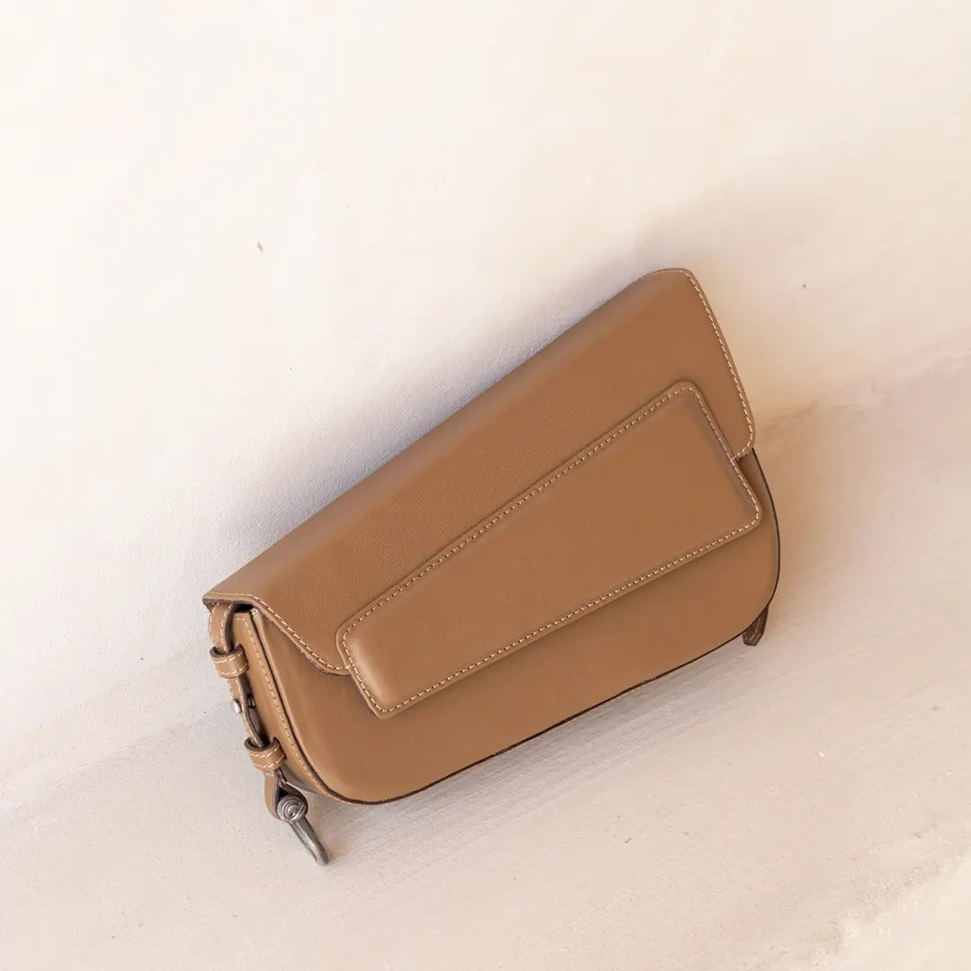 Bolsa Baguete Clark Capuccino