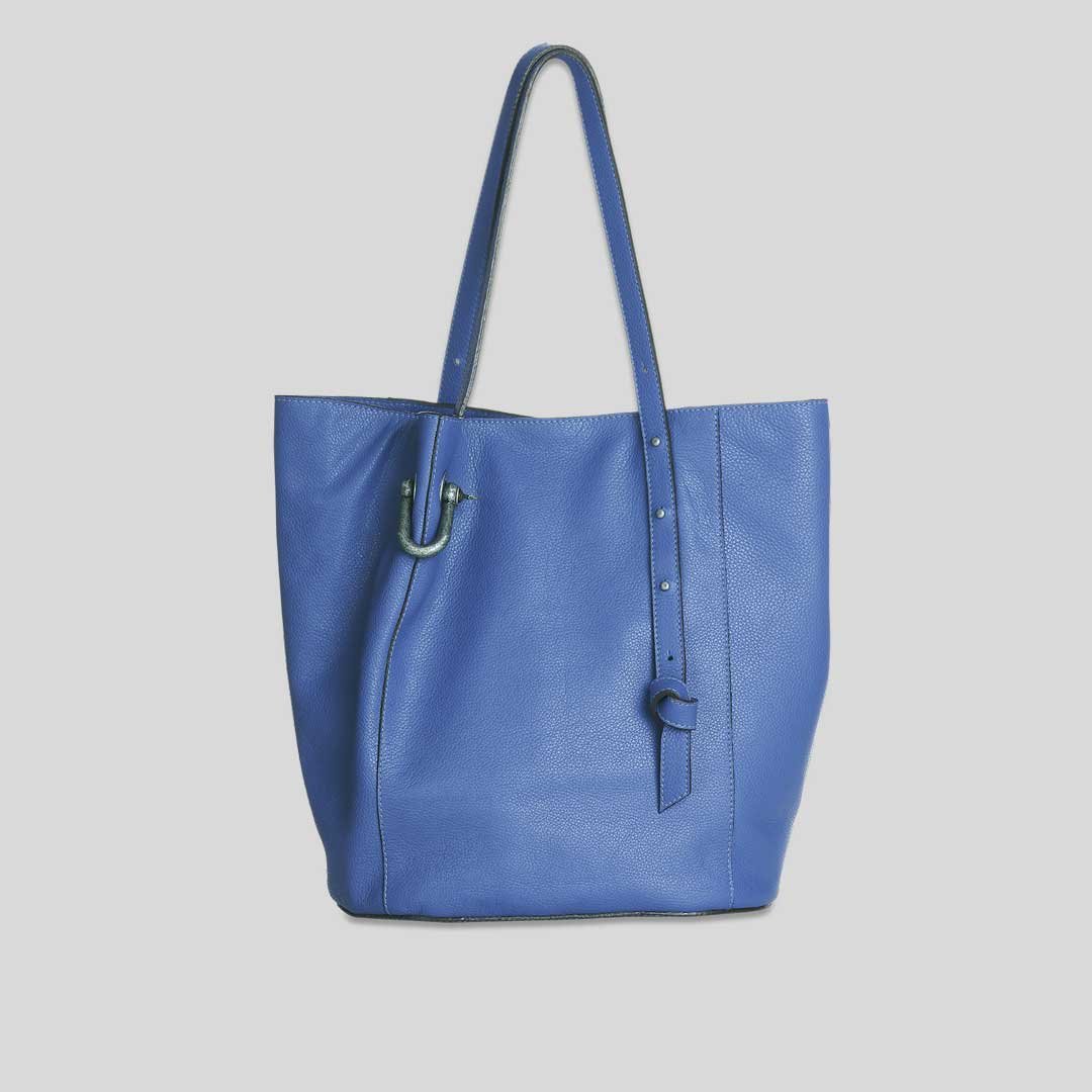 01-bolsa-de-couro-shopper-atelier-soave-AZUL