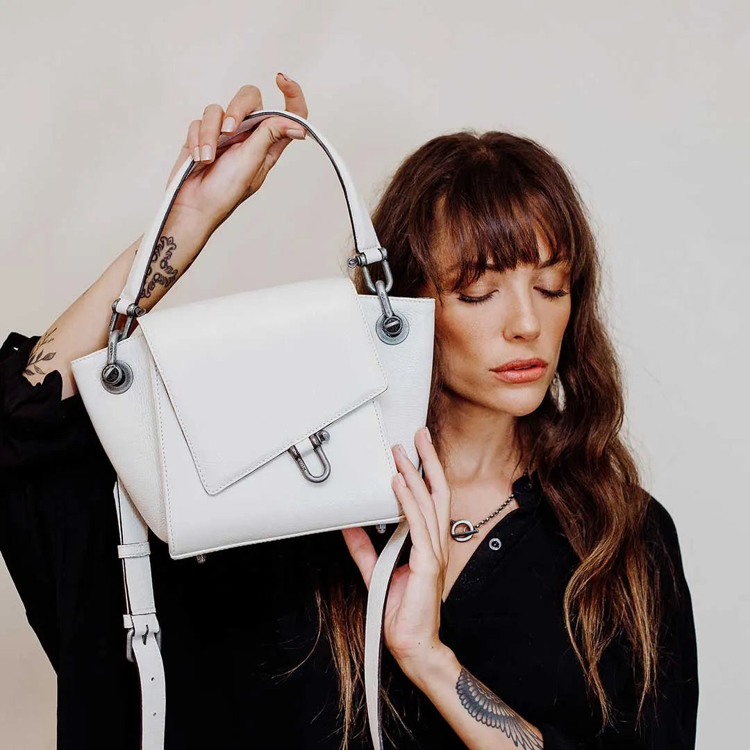 07-bolsa-de-couro-mini-handbag-atelier-soave-off-white