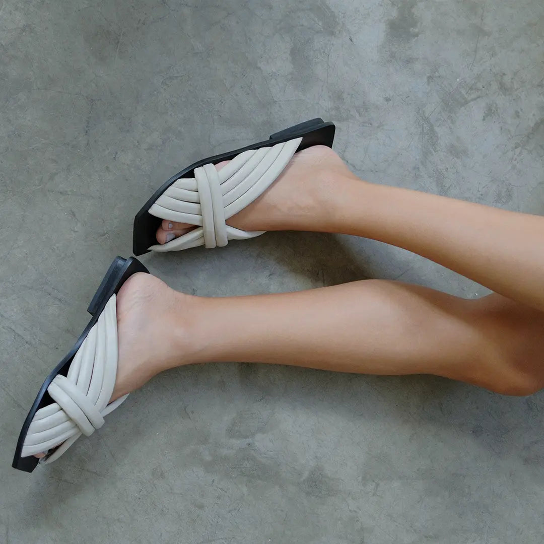 Rasteira Tomie Baunilha